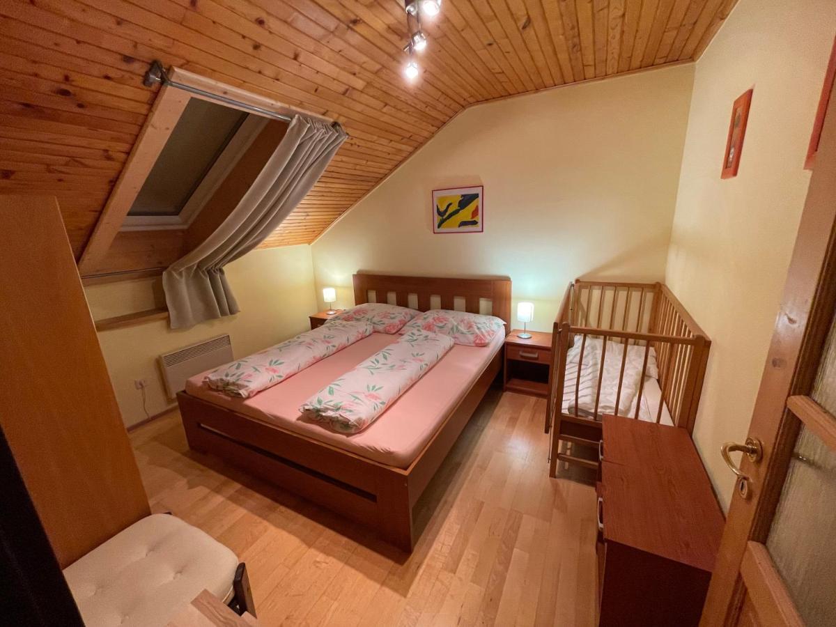 Ubytovani Duskovi Villa Lipno nad Vltavou Luaran gambar